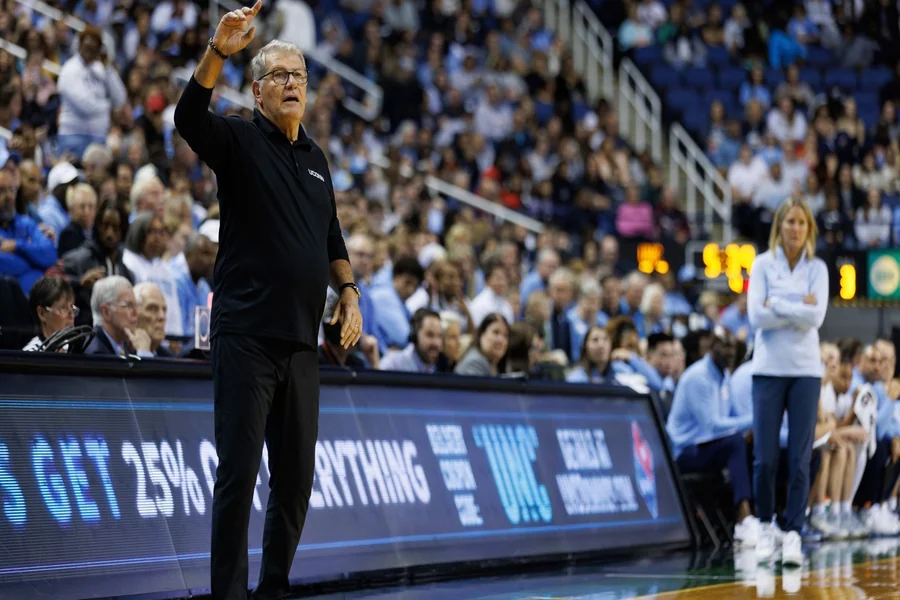 Geno Auriemma Net Worth