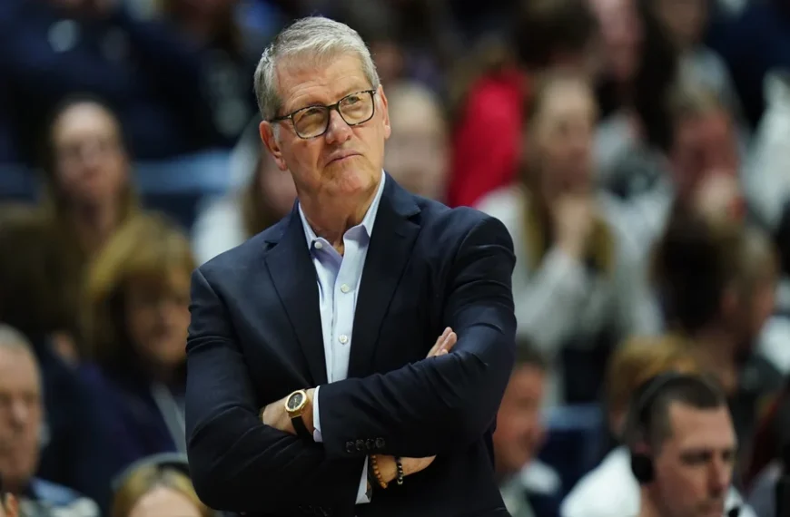 Geno Auriemma Net Worth